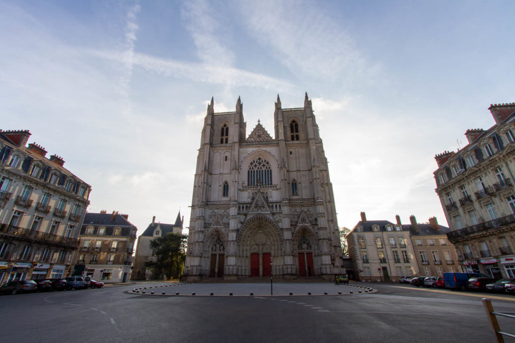 la place de la cathédrale désert